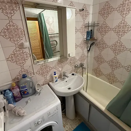 Apartment таїрова, золотий берег 10 хвилин на авто *